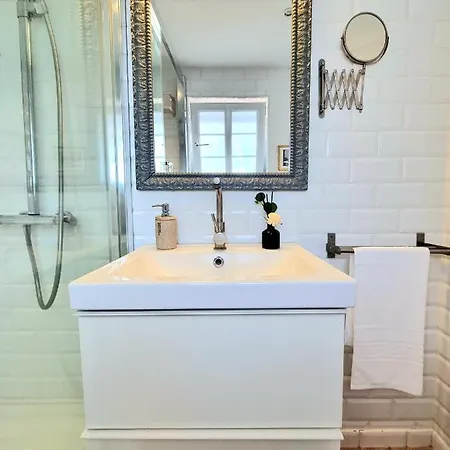 Downtown Pueblo Lopez Eco In Center * 푸엔히롤라