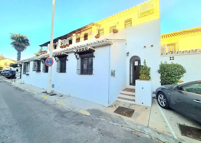 Downtown Pueblo Lopez Eco In Center Fuengirola