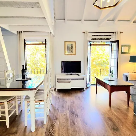 Downtown Pueblo Lopez Eco In Center Apartment