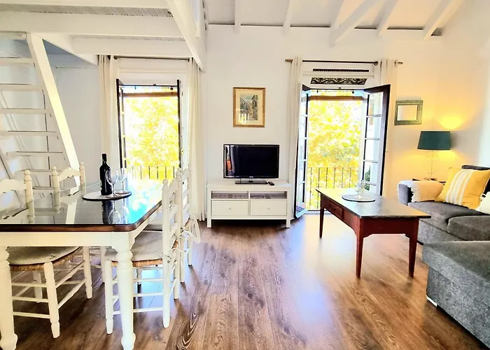 Downtown Pueblo Lopez Eco In Center