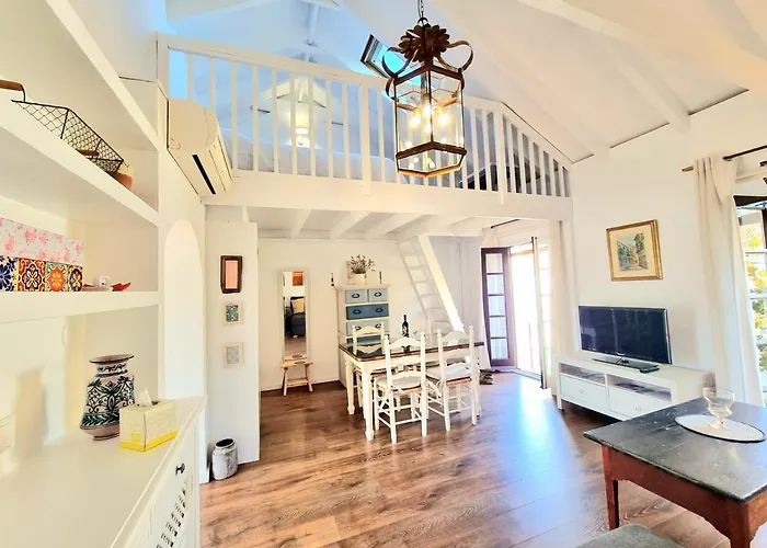 Downtown Pueblo Lopez Eco In Center Apartment