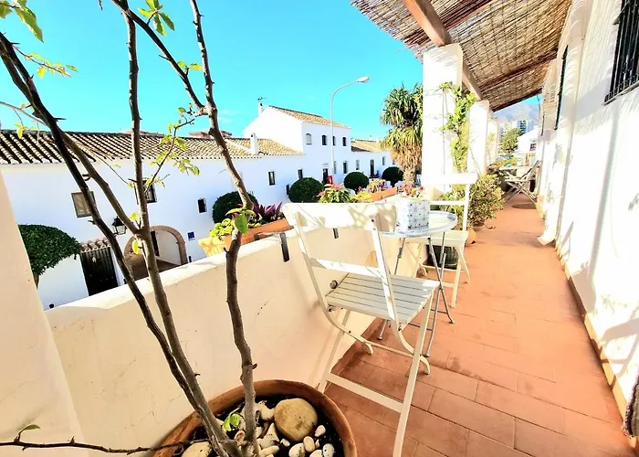 Downtown Pueblo Lopez Eco In Center *