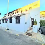 Downtown Pueblo Lopez Eco In Center Фуэнхирола